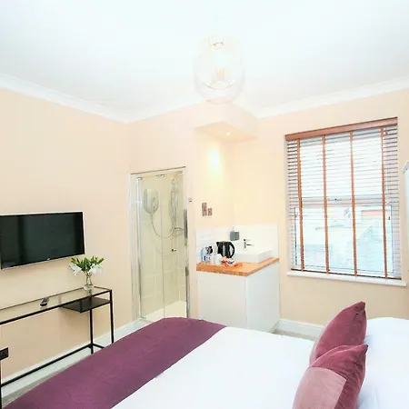 Brick Lane Guest House-3